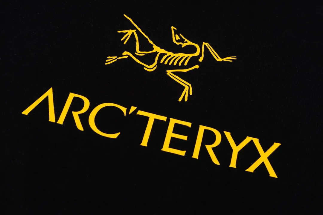 （ ） Arc’teryx ARC 24SS logo T 60 ， g 。 Breathable， ， ， 。 logo ， 。 ， 。 ， ， ， ， （ ）Sizes:S-XL